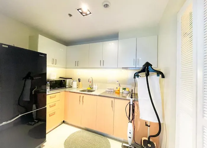 Spacious & Luxury 1br Near Solaire, Okada, Airport * Manila