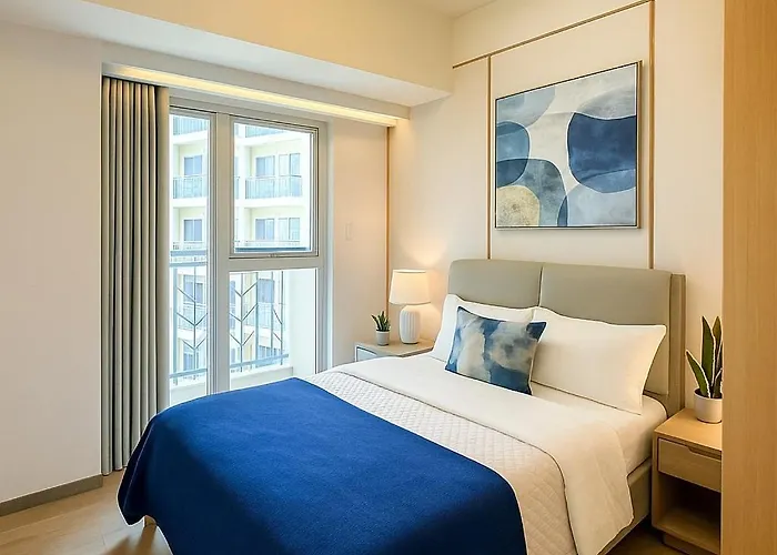 Spacious & Luxury 1br Near Solaire, Okada, Airport Apartamento *